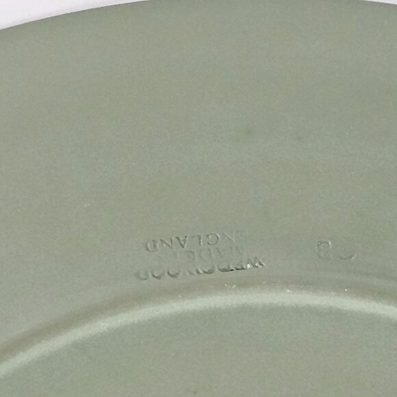 Wedgwood Sage Green Jasperware Plate With Classical Relief Design 9.5" - Picture 8 of 9